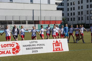 Bild 60 - wBJ Lotto Pokal Finale  Eimsbuetteler TV - Hamburger SV : Ergebnis: 0:3